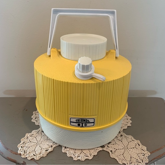 VTG Thermos Yellow Gallon Water Jug - Picture 1 of 6